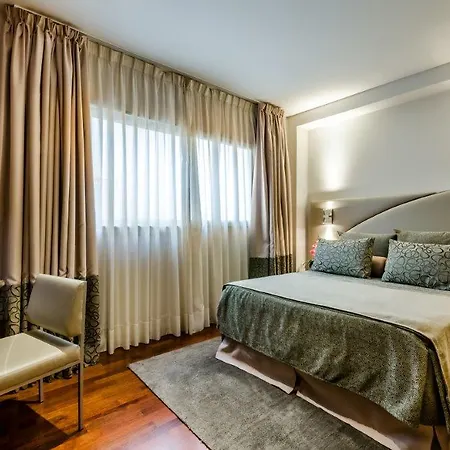 Hotell Sansi 4*