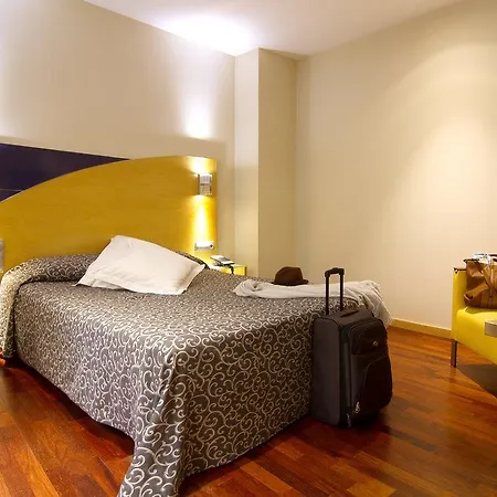 Sansi Hotell 4*